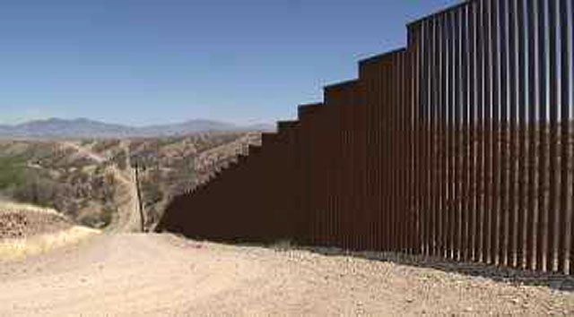 Border fence (Source: KPHO/KTVK)