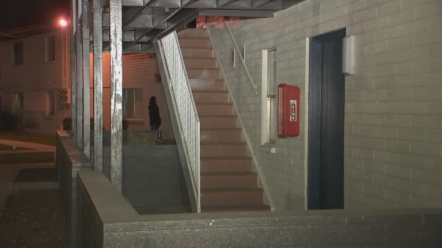 Police: Man Pushed Officer Down Stairs At Apartment Complex - 3TV | CBS 5