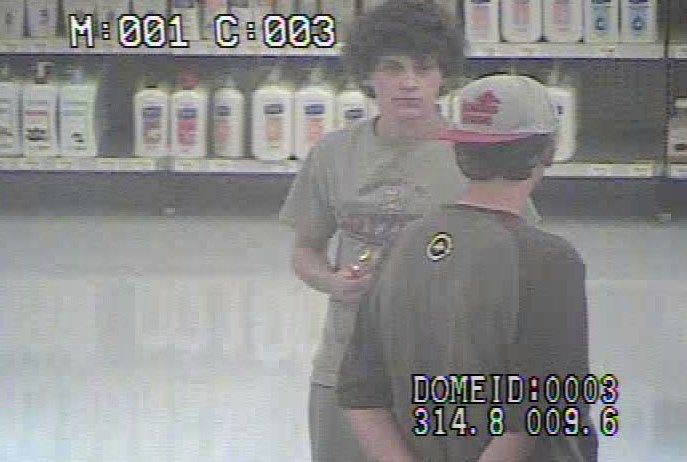 Suspects sought in robberies at Tucson Wal-Mart Suspects sought in robberies at Tucson Wal-Mart