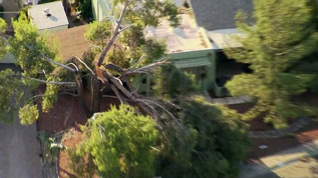 Microburst Damages Two Story Building In North Phoenix - Arizona's Family