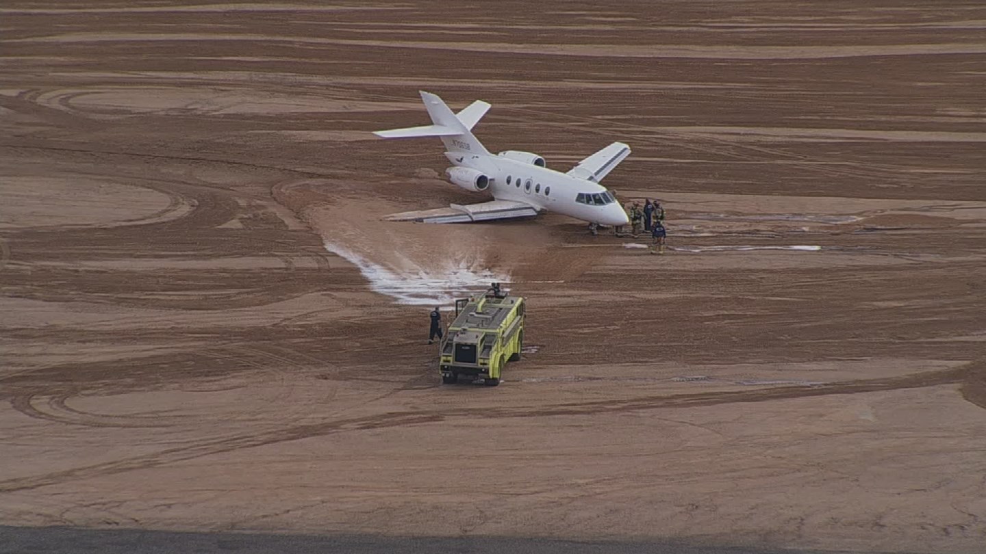 Plane goes off runway at Scottsdale Airport Arizona's Family