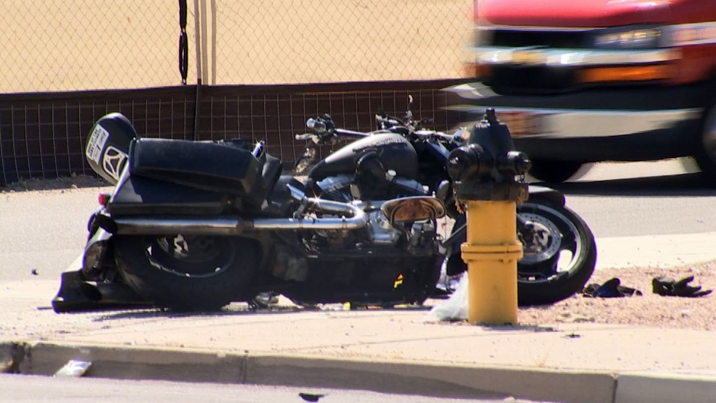 Motorcyclist killed, child hurt in Phoenix crash - Arizona's Family