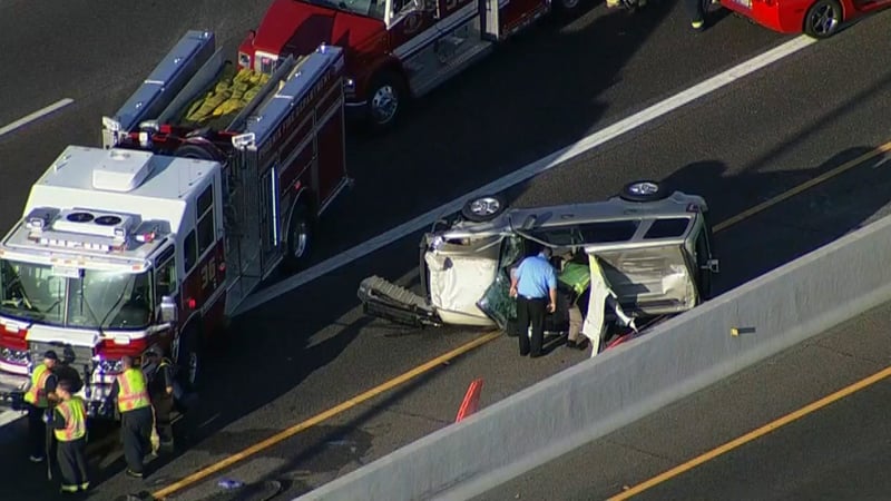 Rollover crash slows Loop 101 traffic in north Phoenix - Arizona's Family