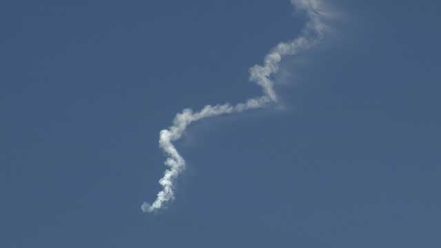 Contrail from test missile launched in New Mexico visible in Ari - 3TV ...